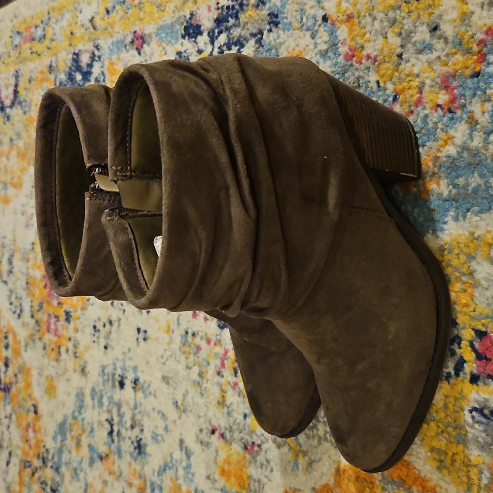 Women's Portland Sonya Faux Suede Ankle Boots Size 8